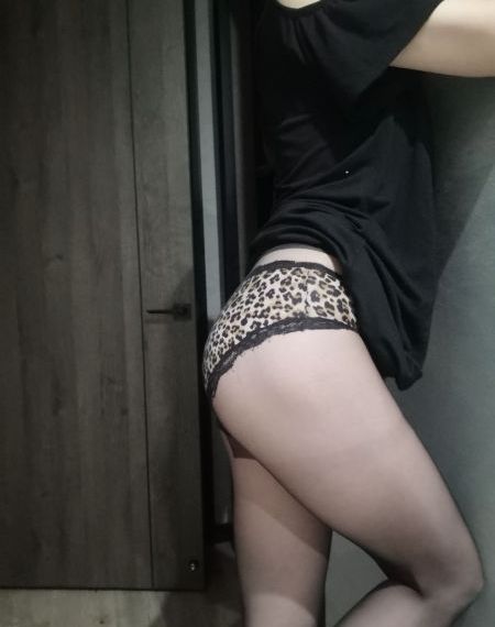 小丹慢慢张开双腿淑芬_BD韩语电影全集观看