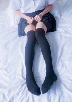 《相亲对象是自己的学生》_4K韩国电影在线观看