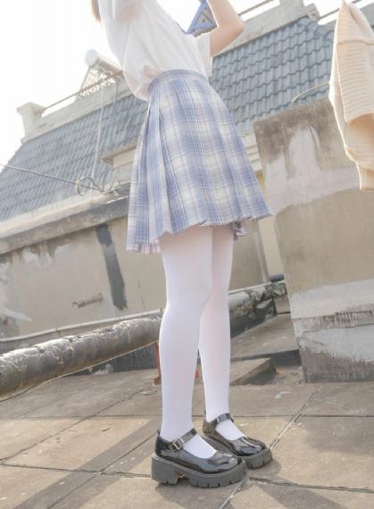 天降女孩子从2楼掉来了第一季_BD在线手机播放