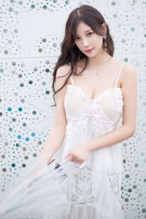 两个小婕子交换_BD英语免费观看超清