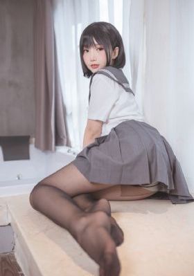 女大学生的沙龙室3_午夜激情福利视频