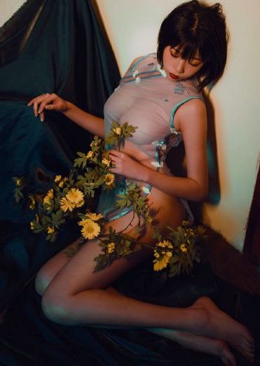 美女隐私下部图片黄_高清高清视频播放