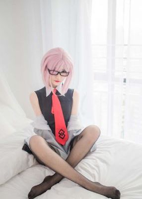 地味变!改变土妹子的纯洁异性_JVID性感写真